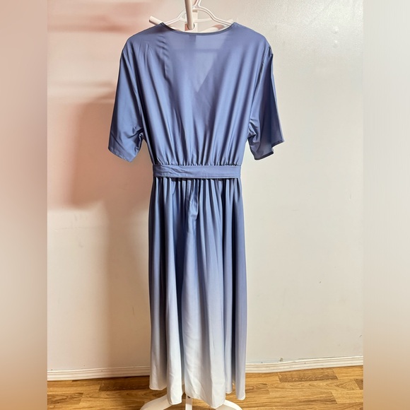 Long dress - Picture 2 of 5